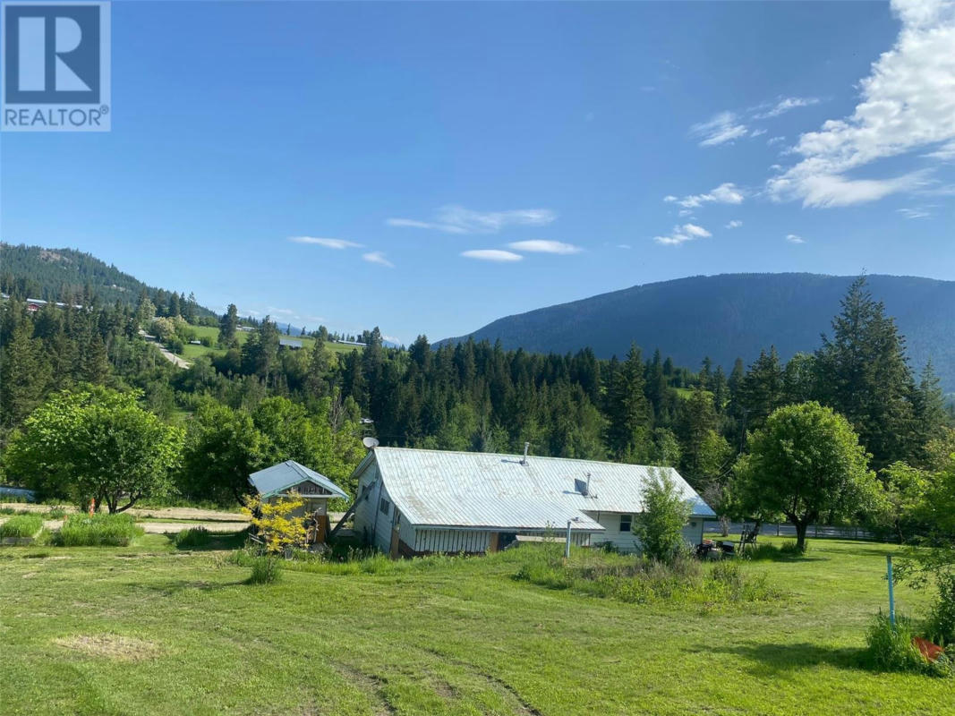 1073 Tappen Notch Hill Road, Tappen, BC V0E2X3 House For Sale RE/MAX