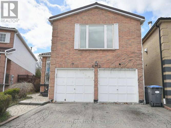 4326 WATERFORD CRES