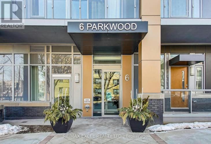 #706 -6 PARKWOOD AVE