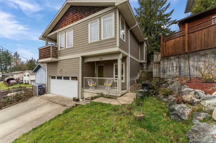 280 Carnell Dr, Lake Cowichan BC V0R 2G1
