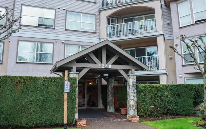 1240 Verdier Ave # 404, Central Saanich BC V8M 2G9